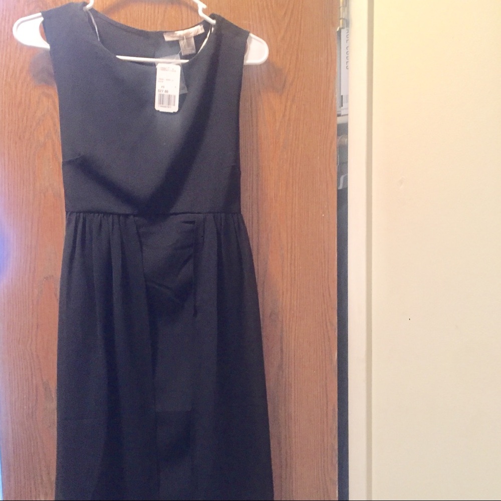 NWT Forever 21 XS black button back dress